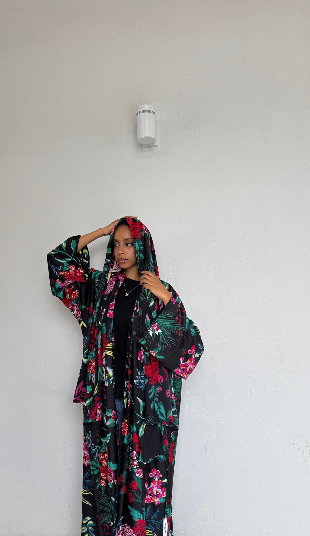 Midnight bloom abaya